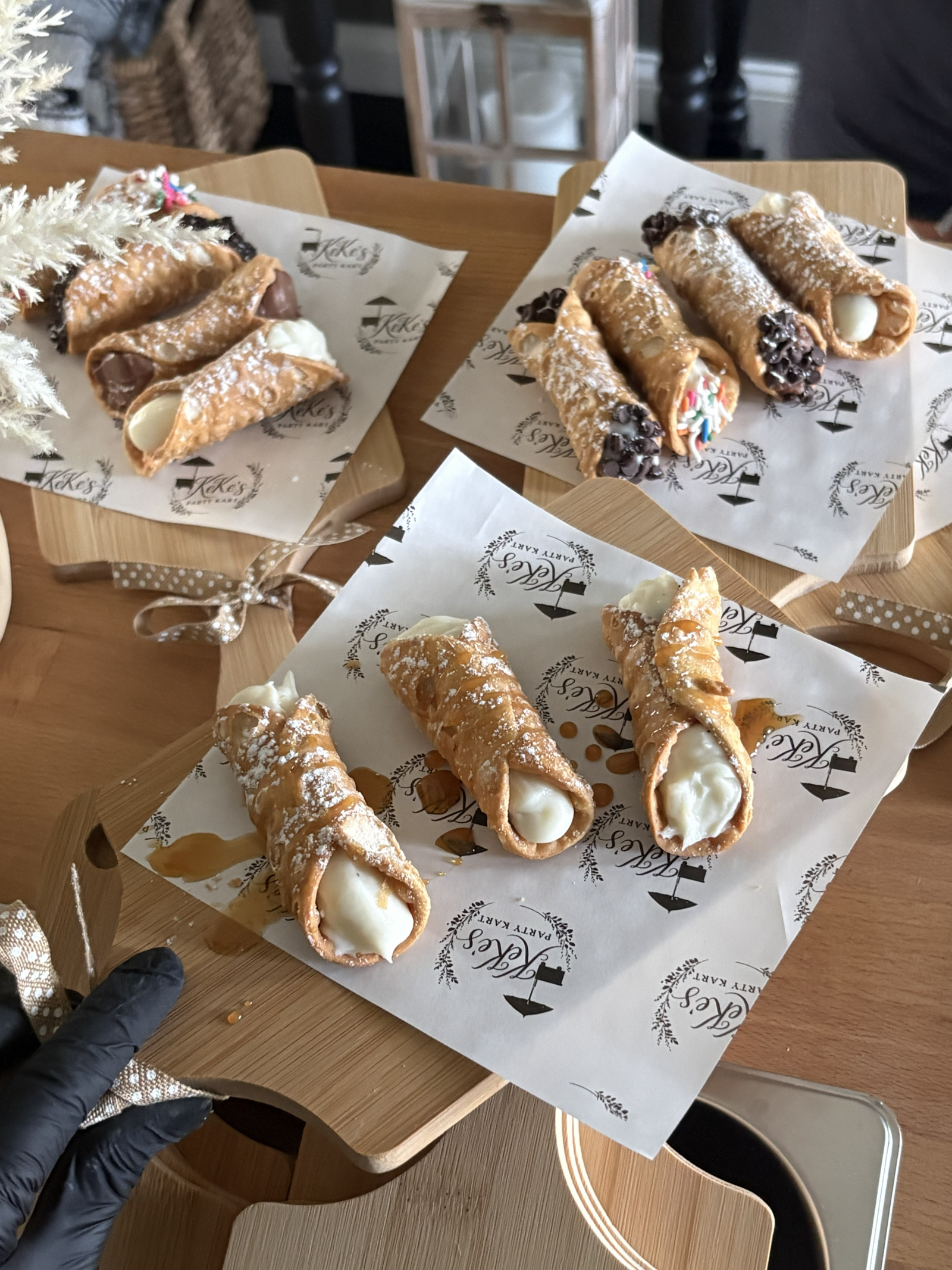 KeKe's cannoli serving boards display