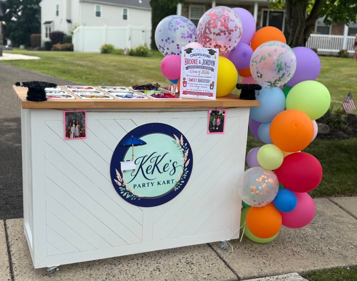 Party cart with balloons